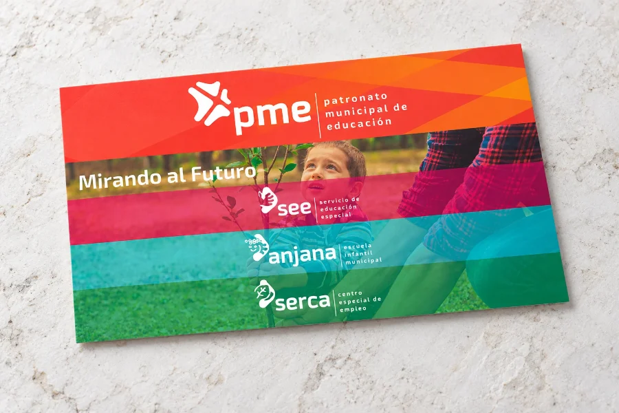 PME · «Mirando al futuro» 2018: cartel impreso