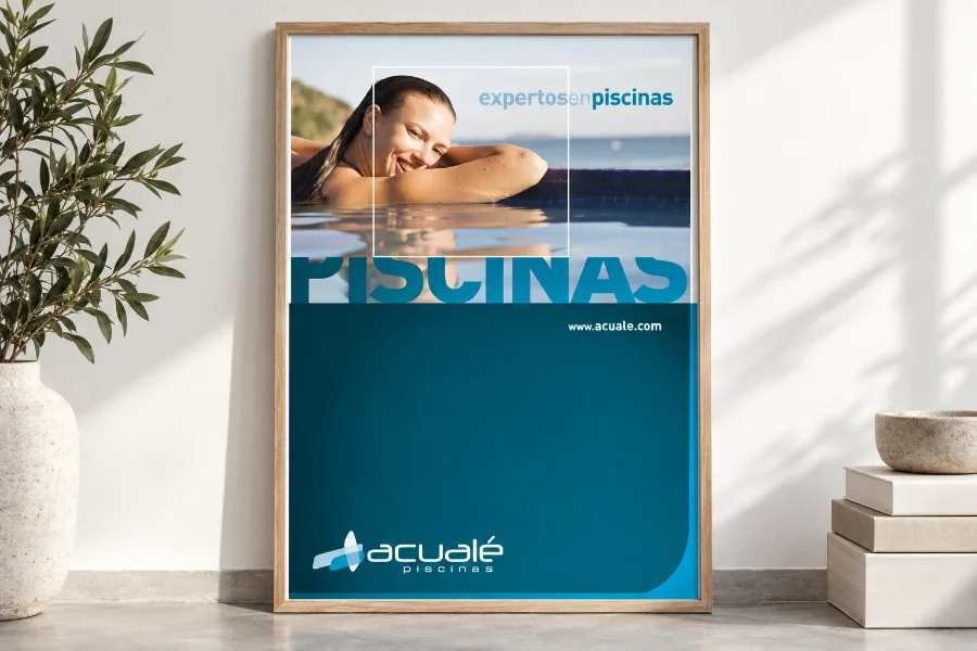 Acuale · catálogo de piscinas: catálogo enmarcado