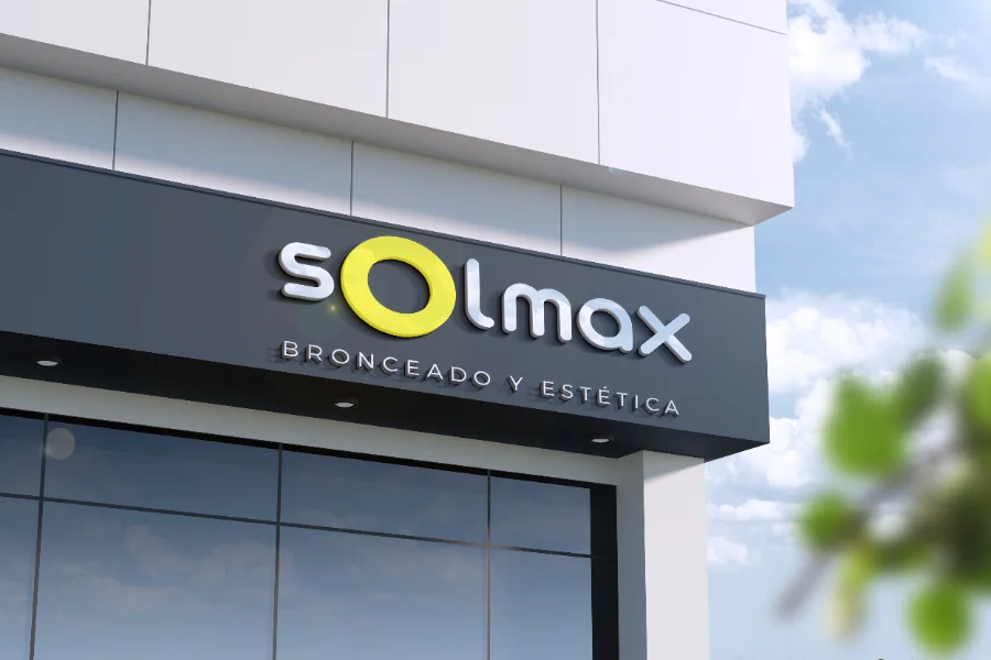 Solmax · identidad: rótulo (1 de 3)