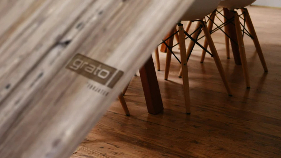 Grato Parquet · identidad: identidad (1 de 9)