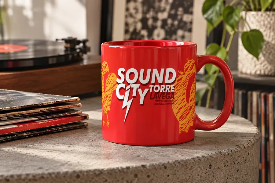 Sound City · taza: Taza roja