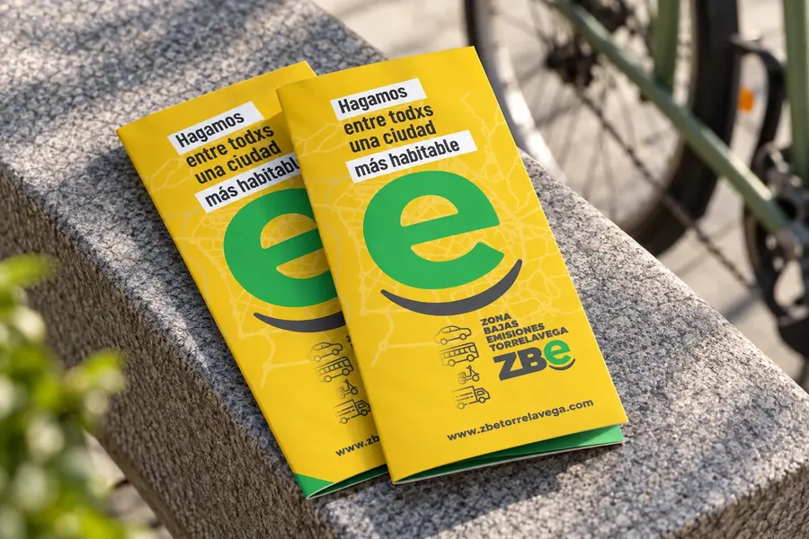 ZBE · tríptico: detalle