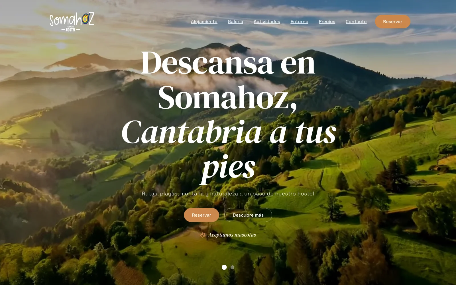 Web de Hostel Somahoz Aventura en el ordenador, diseñada por Índole